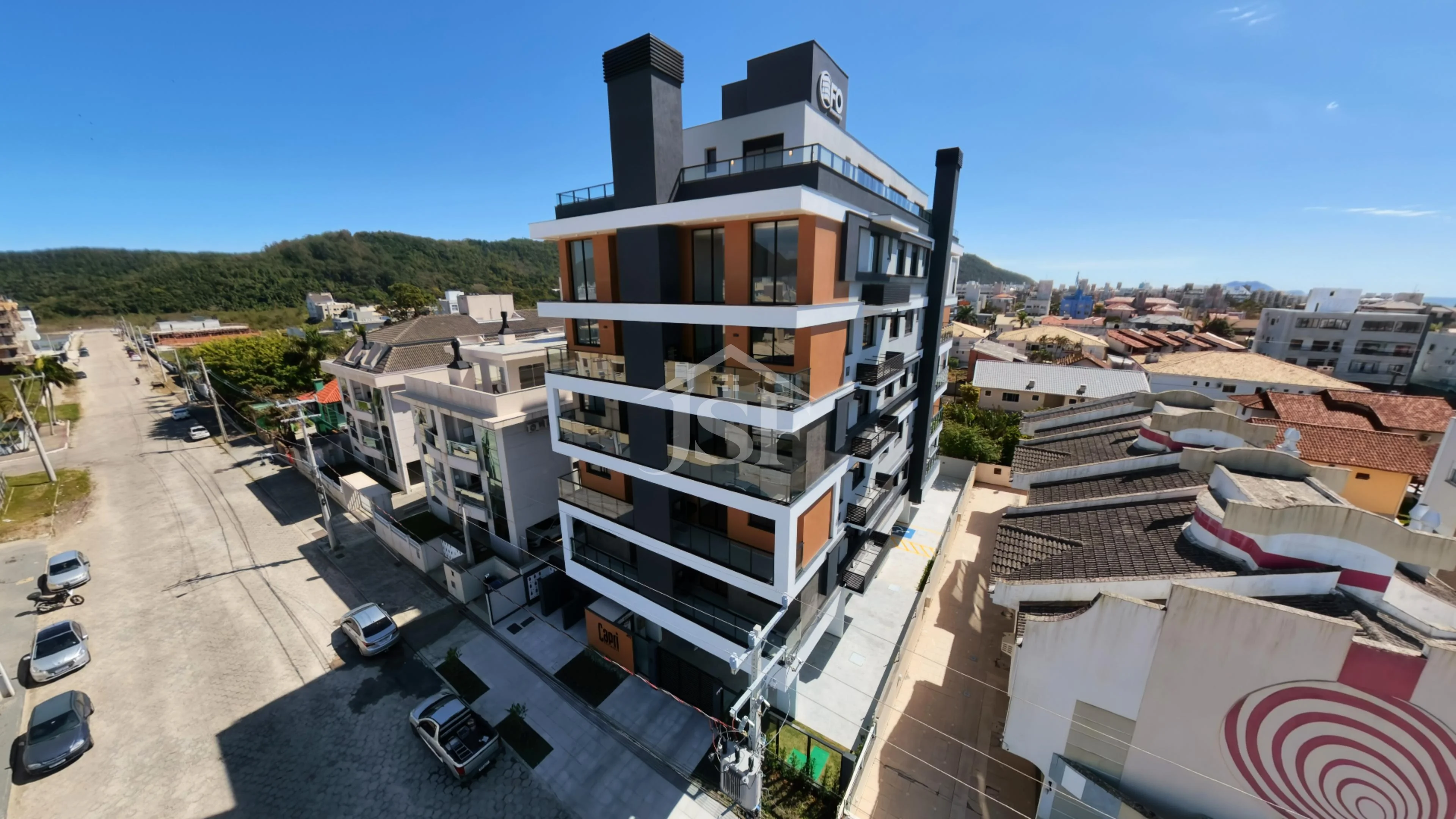 Apartamento de 2 dormitórios e 1 suíte nos Ingleses Norte